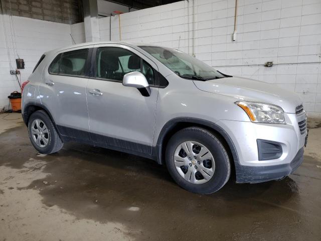 3GNCJKSB7GL150082 - 2016 CHEVROLET TRAX LS SILVER photo 4