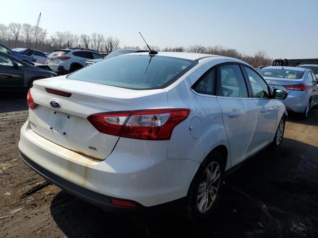 1FAHP3H23CL339771 - 2012 FORD FOCUS SEL WHITE photo 3