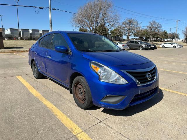 3N1CN7APXHL865675 - 2017 NISSAN VERSA S BLUE photo 1