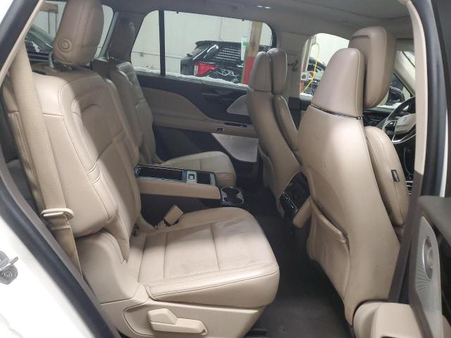 5LM5J7XC1LGL20248 - 2020 LINCOLN AVIATOR RESERVE WHITE photo 11