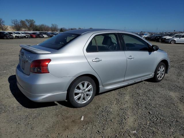 JTDBT903091303219 - 2009 TOYOTA YARIS SILVER photo 3