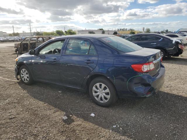 2T1BU4EE4DC125930 - 2013 TOYOTA COROLLA 4D BASE BLUE photo 2