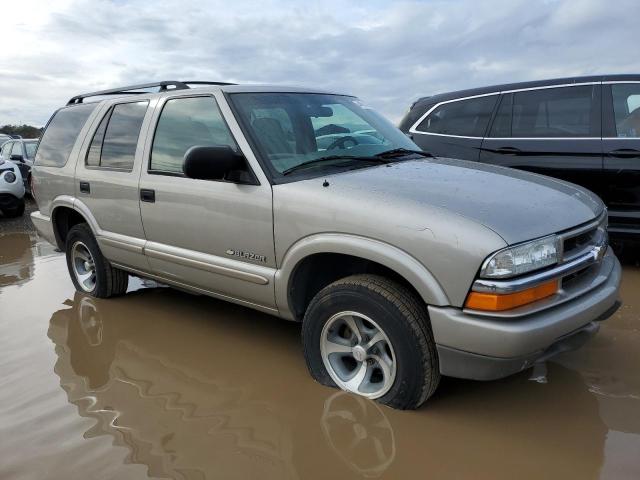 1GNCS13XX4K165688 - 2004 CHEVROLET BLAZER BEIGE photo 4