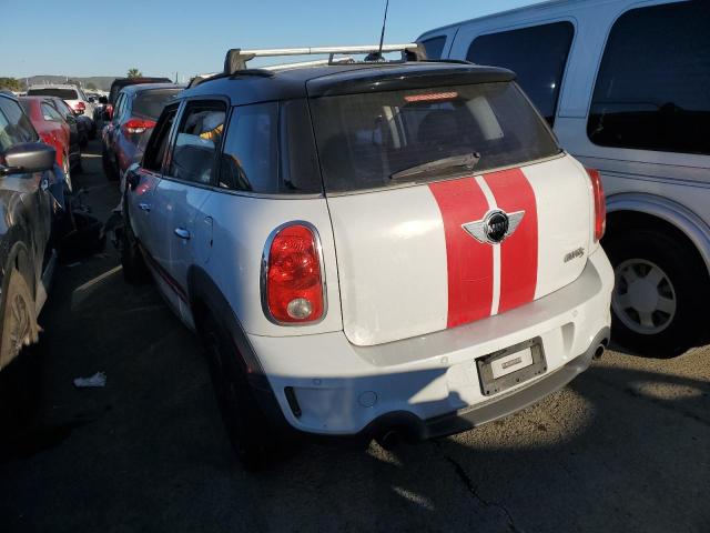 WMWZC3C50BWH97521 - 2011 MINI COOPER S COUNTRYMAN WHITE photo 2