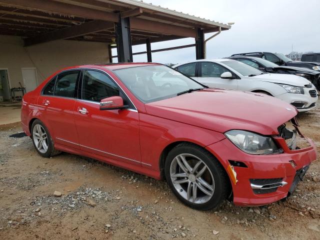 WDDGF4HB9ER314118 - 2014 MERCEDES-BENZ C 250 RED photo 4