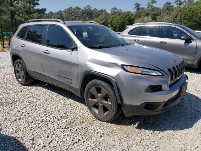 1C4PJLCB5GW293573 - 2016 JEEP CHEROKEE LATITUDE SILVER photo 4