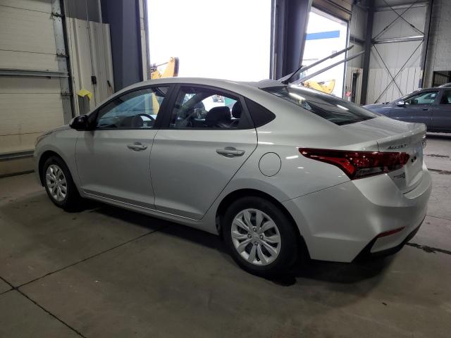 3KPC24A3XKE068470 - 2019 HYUNDAI ACCENT SE SILVER photo 2