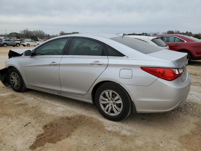 5NPEB4AC2BH290053 - 2011 HYUNDAI SONATA GLS SILVER photo 2