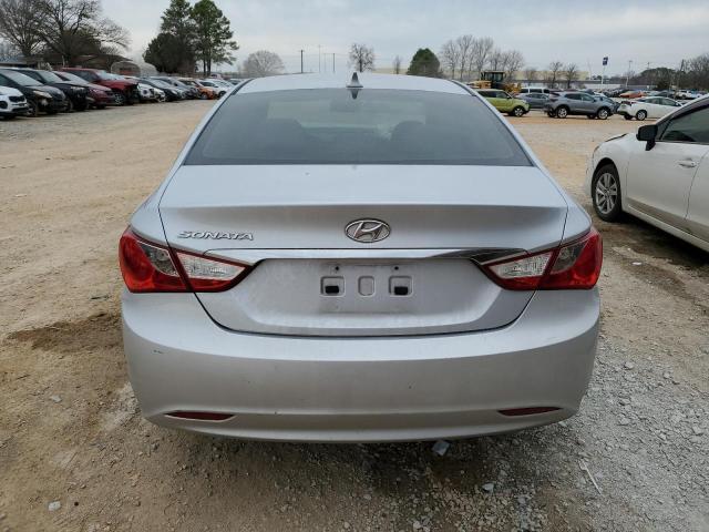 5NPEB4AC2BH290053 - 2011 HYUNDAI SONATA GLS SILVER photo 6