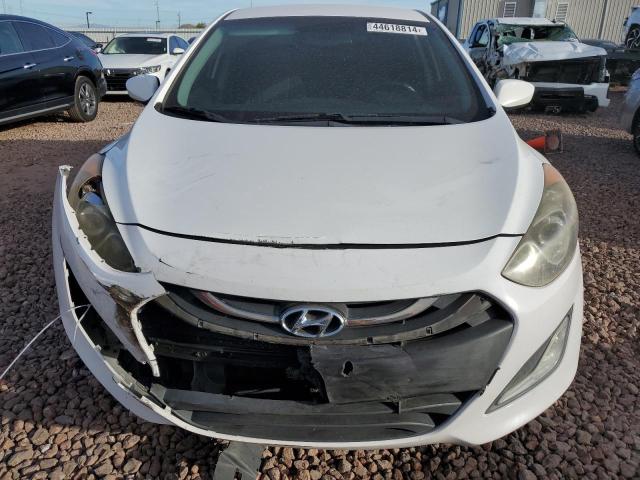 KMHD35LE0DU121828 - 2013 HYUNDAI ELANTRA GT WHITE photo 5