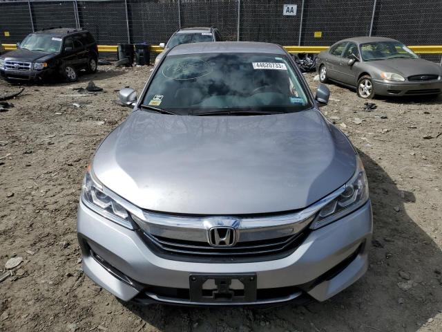 JHMCR6F39HC002524 - 2017 HONDA ACCORD HYBRID SILVER photo 5