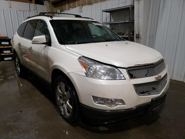 1GNKVLED8BJ186656 - 2011 CHEVROLET TRAVERSE LTZ WHITE photo 4