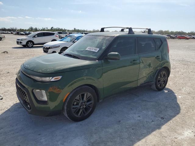 KNDJ33AU4N7170990 - 2022 KIA SOUL EX GREEN photo 1