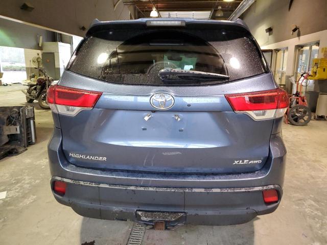 5TDJZRFH3HS511142 - 2017 TOYOTA HIGHLANDER SE BLUE photo 6