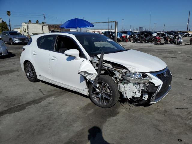 JTHKD5BH3F2230253 - 2015 LEXUS CT 200 WHITE photo 4