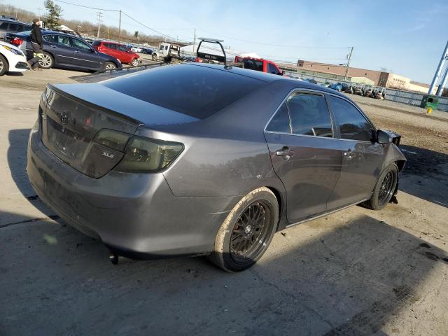 4T1BK1FK8CU018563 - 2012 TOYOTA CAMRY SE GRAY photo 3