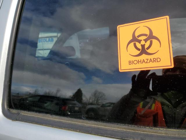 5TEJU62N96Z244677 - 2006 TOYOTA TACOMA DOUBLE CAB PRERUNNER SILVER photo 8