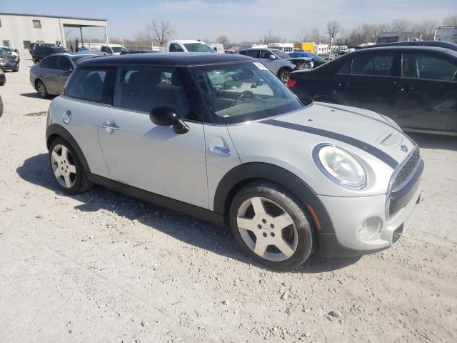 WMWXP7C55F2A59374 - 2015 MINI COOPER S SILVER photo 4