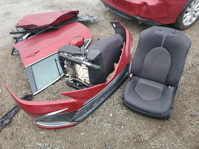 4T1C11AK2NU054430 - 2022 TOYOTA CAMRY LE RED photo 12
