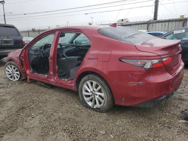 4T1C11AK2NU054430 - 2022 TOYOTA CAMRY LE RED photo 2