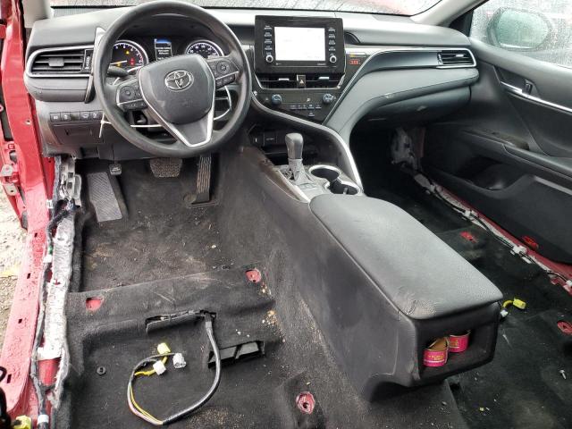 4T1C11AK2NU054430 - 2022 TOYOTA CAMRY LE RED photo 8