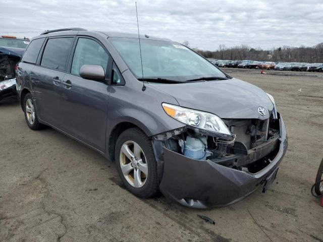 5TDKK3DC8DS324115 - 2013 TOYOTA SIENNA LE GRAY photo 4