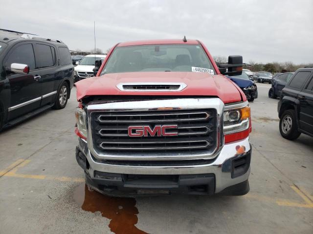 1GT12SEY6JF255601 - 2018 GMC SIERRA K2500 SLE RED photo 5