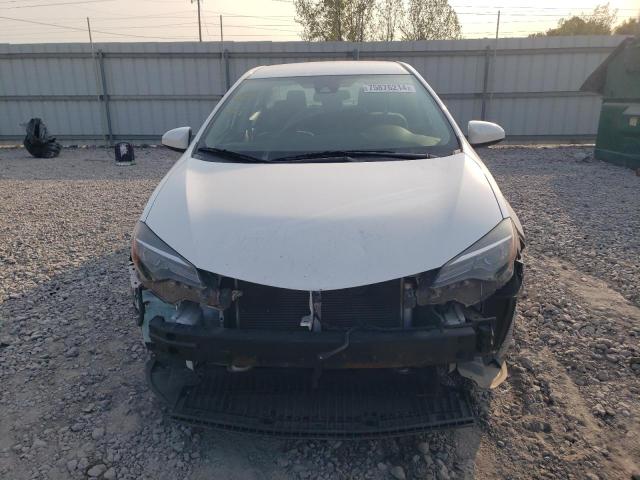 2T1BURHE7JC028175 - 2018 TOYOTA COROLLA L 白色 照片 5