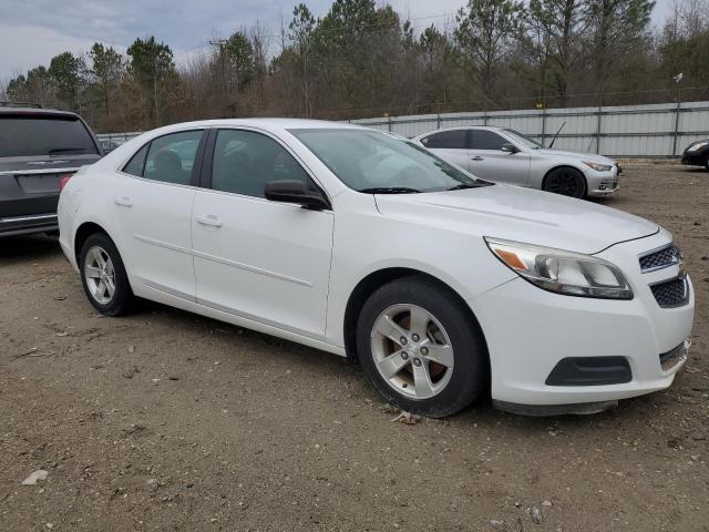 1G11B5SA2DF195936 - 2013 CHEVROLET MALIBU LS WHITE photo 4