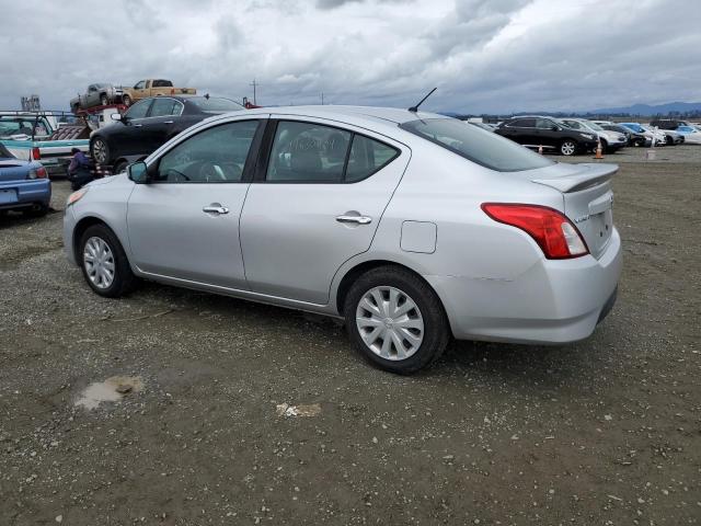 3N1CN7AP0KL803032 - 2019 NISSAN VERSA S SILVER photo 2