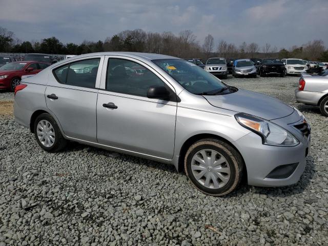 3N1CN7AP2FL880989 - 2015 NISSAN VERSA S SILVER photo 4