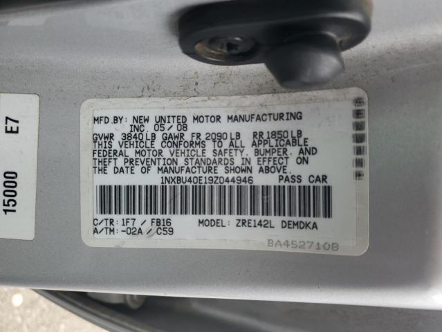 1NXBU40E19Z044946 - 2009 TOYOTA COROLLA BASE SILVER photo 12