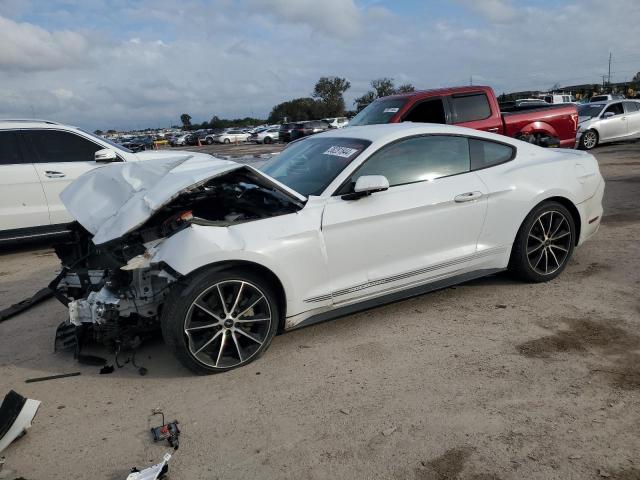 1FA6P8TH7H5343284 - 2017 FORD MUSTANG WHITE photo 1