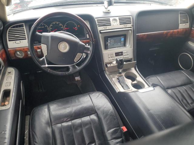 5LMFU28R23LJ37854 - 2003 LINCOLN NAVIGATOR BLACK photo 8