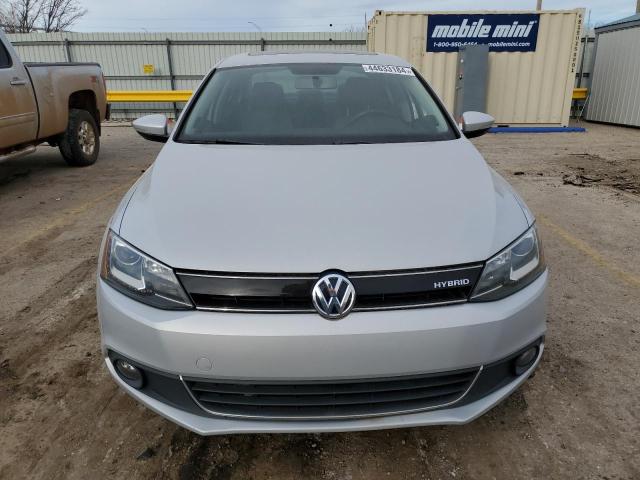 3VW637AJ9DM293026 - 2013 VOLKSWAGEN JETTA HYBRID SILVER photo 5