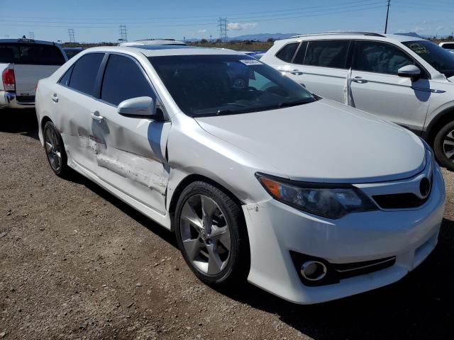 4T1BF1FK0CU630664 - 2012 TOYOTA CAMRY BASE WHITE photo 4