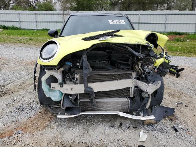 WMWXU3C52J2F50480 - 2018 MINI COOPER S YELLOW photo 5