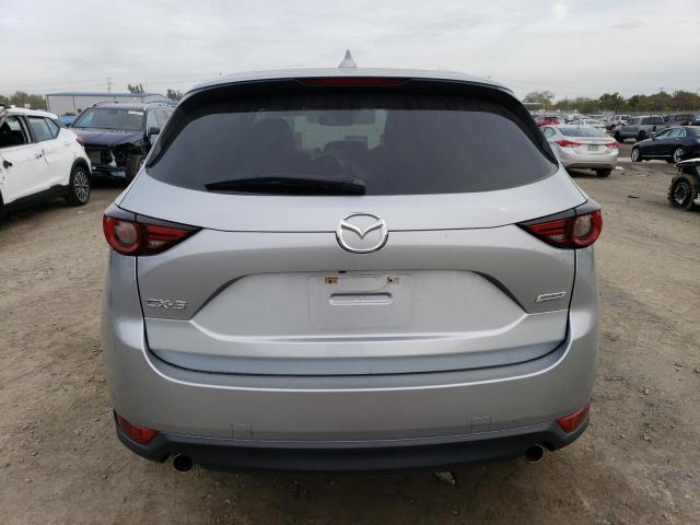 JM3KFADM8J0321822 - 2018 MAZDA CX-5 GRAND TOURING SILVER photo 6