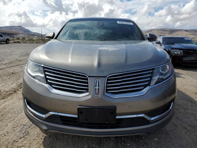 2LMPJ8LP4HBL18393 - 2017 LINCOLN MKX RESERVE SILVER photo 5