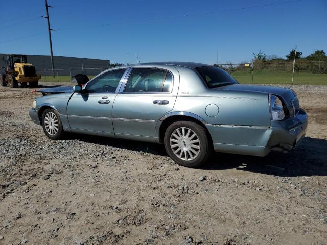 1LNHM81W74Y645966 - 2004 LINCOLN TOWN CAR EXECUTIVE BLUE photo 2