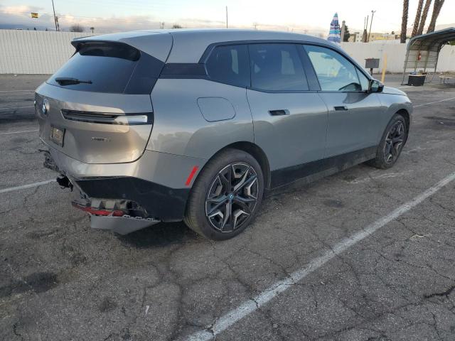 WB523CF07RCP34411 - 2024 BMW IX XDRIVE50 Boz foto 3