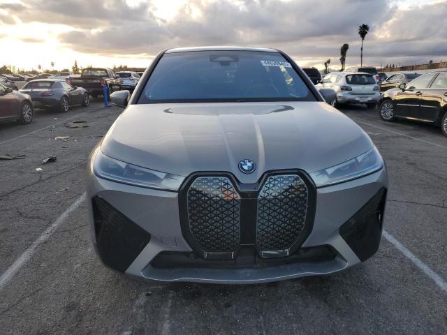 WB523CF07RCP34411 - 2024 BMW IX XDRIVE50 Boz foto 5