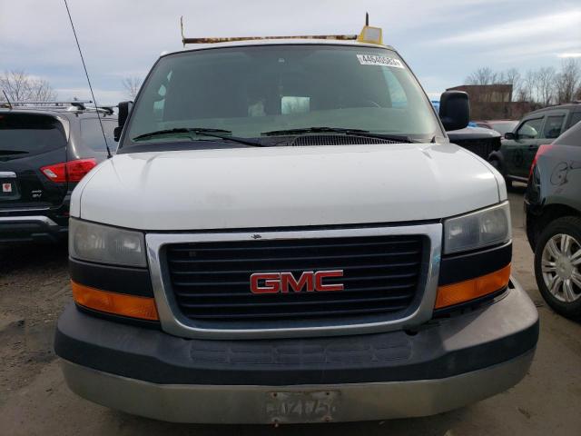 1GTW7FCA2E1915964 - 2014 GMC SAVANA G2500 WHITE photo 5