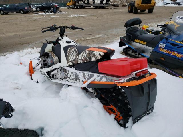 4UF17SNW0HT113698 - 2017 ARCTIC CAT ZR9000 双色 照片 3