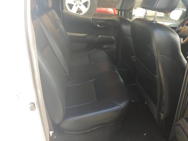 5TFCZ5AN3HX111042 - 2017 TOYOTA TACOMA DOUBLE CAB 白色 照片 6