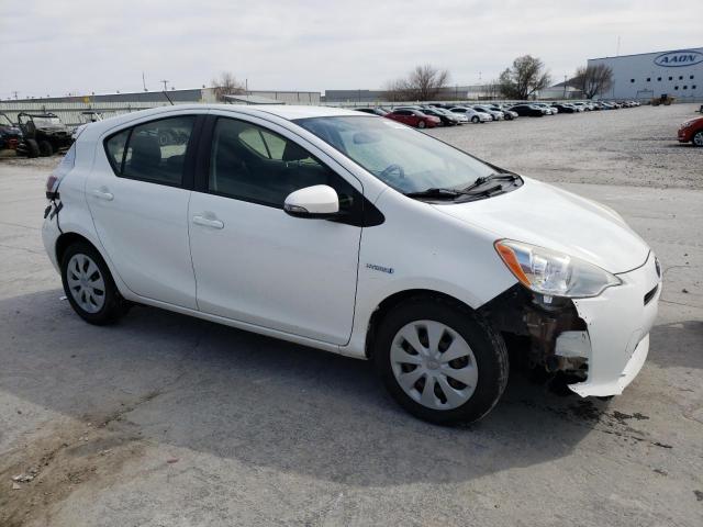 JTDKDTB34D1047344 - 2013 TOYOTA PRIUS C WHITE photo 4