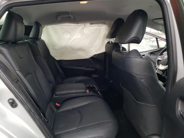 JTDKARFP3J3079775 - 2018 TOYOTA PRIUS PRIM 银色 照片 10