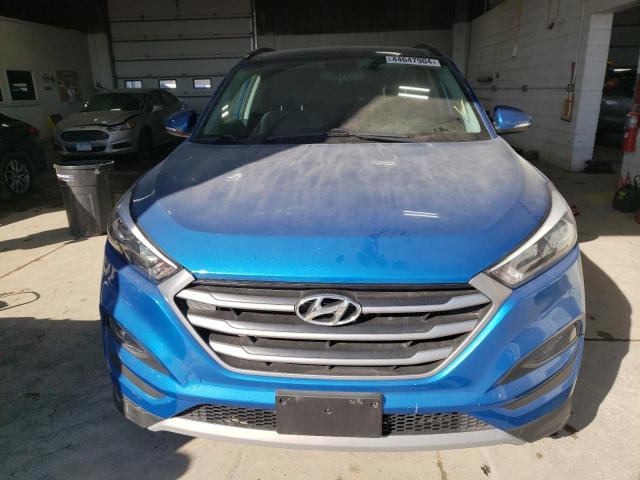 KM8J3CA27JU784275 - 2018 HYUNDAI TUCSON VALUE BLUE photo 5