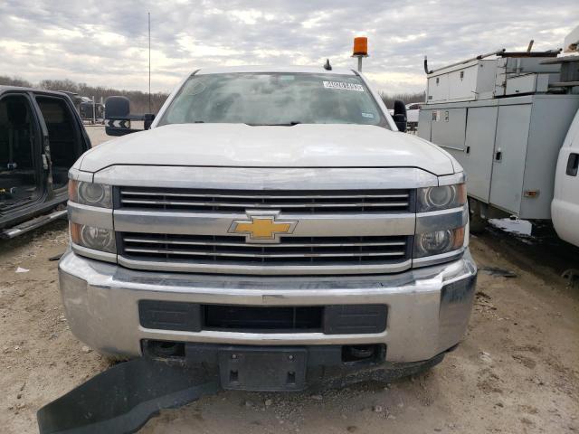 1GB3CYCG9FZ531413 - 2015 CHEVROLET SILVERADO C3500 WHITE photo 5