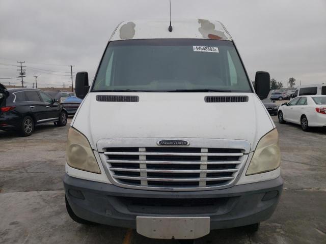 WDYPE845585293630 - 2008 FREIGHTLINER SPRINTER 2500 WHITE photo 5